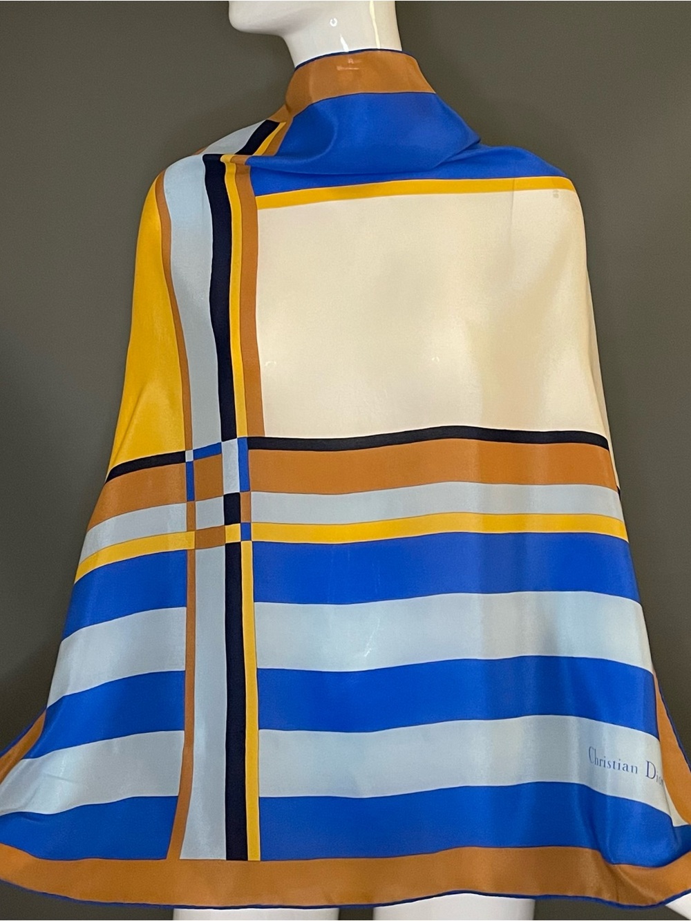 Gorg Christian Dior Scarf Large 29 In Silk Excellent Condition - Picture 3 of 8